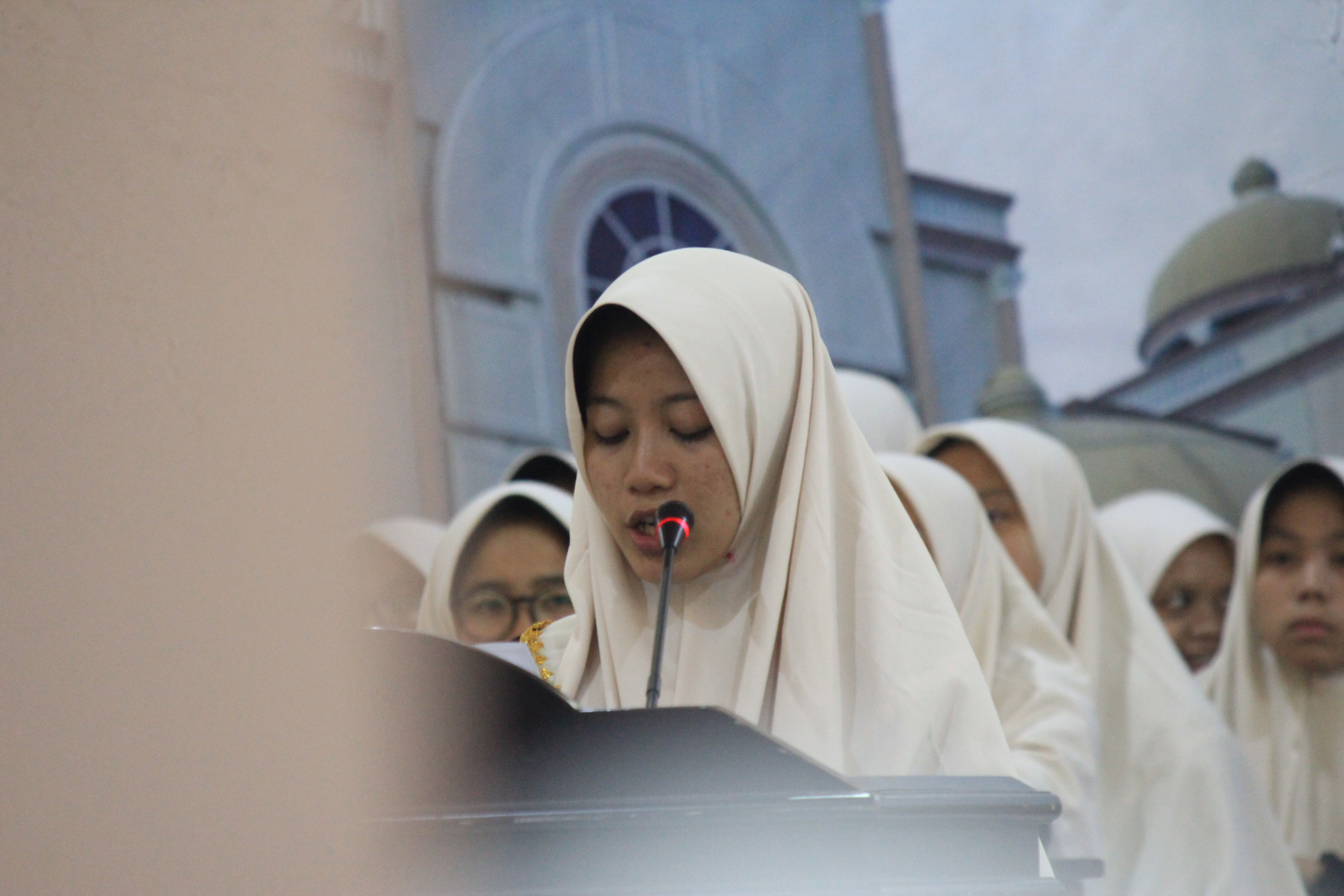 Mendengar Kisah Cinta&nbsp;Sejati